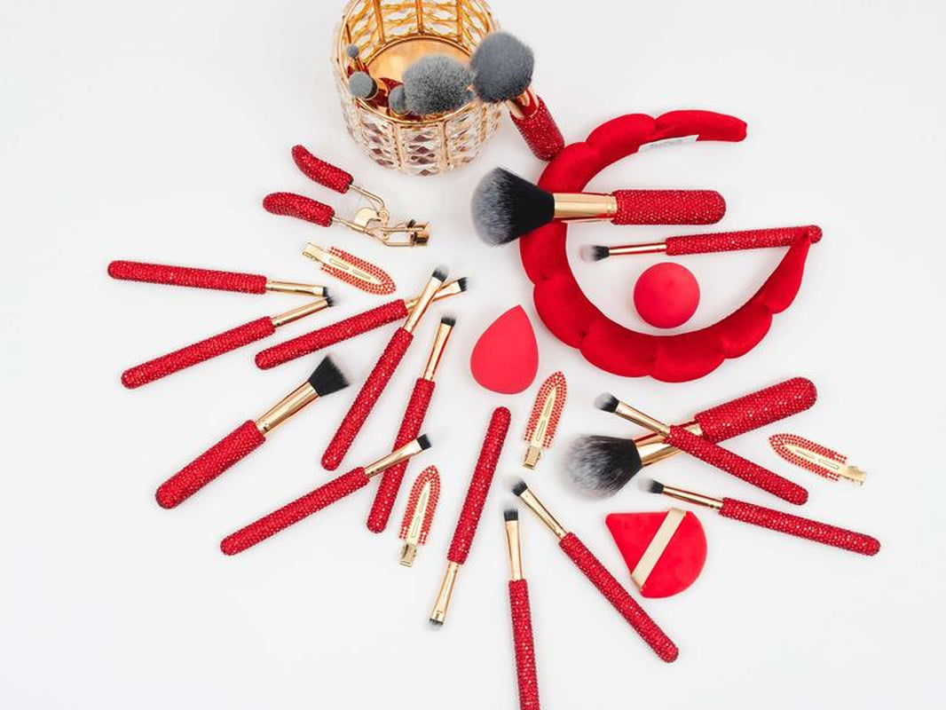 Cherry Bling Mega Glitz & Glam 31Pc Essentials Collection Brush Set