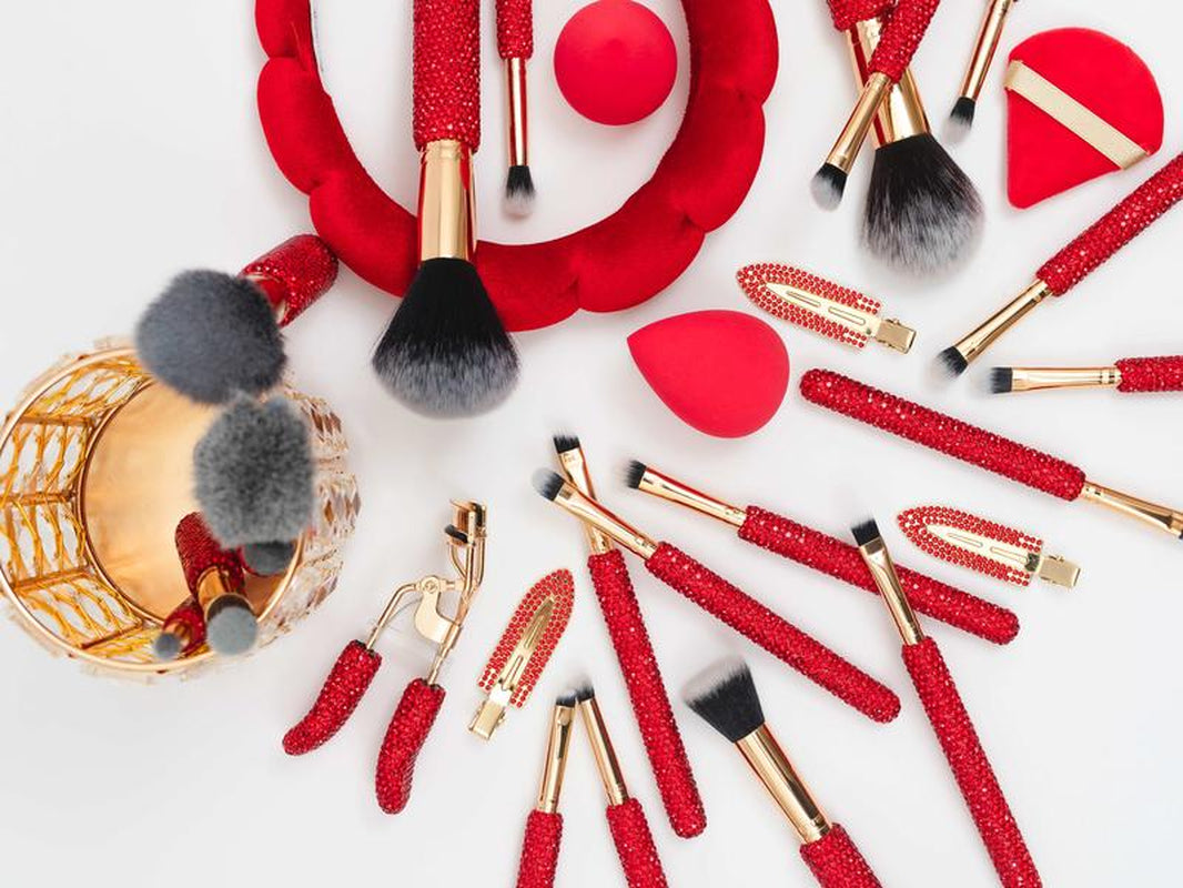 Cherry Bling Mega Glitz & Glam 31Pc Essentials Collection Brush Set