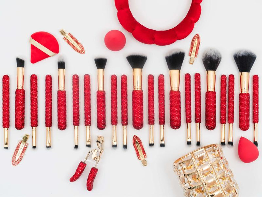 Cherry Bling Mega Glitz & Glam 31Pc Essentials Collection Brush Set